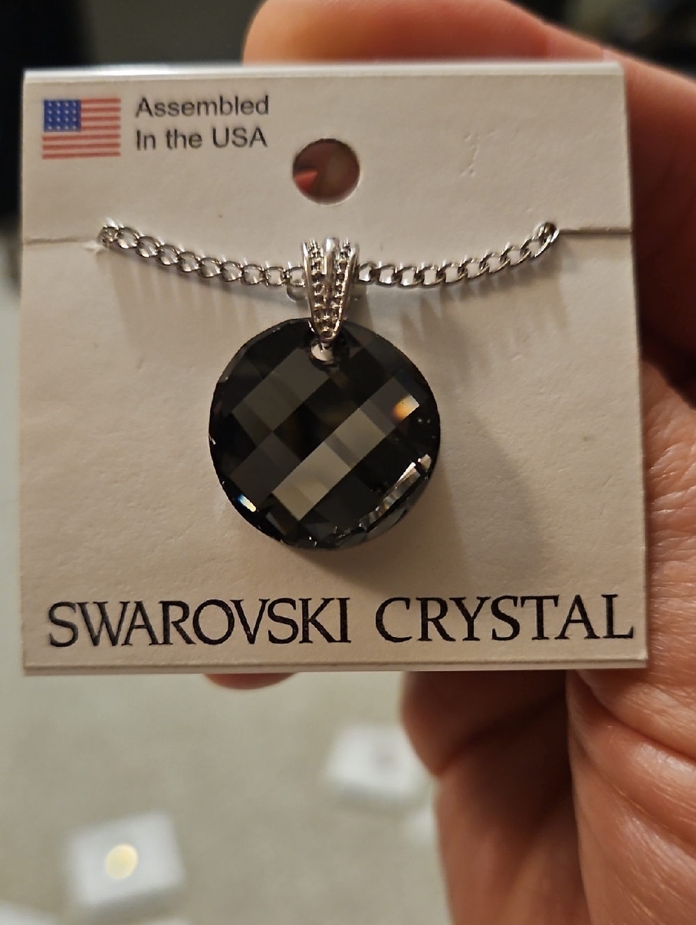 Black Round Pendant Necklace